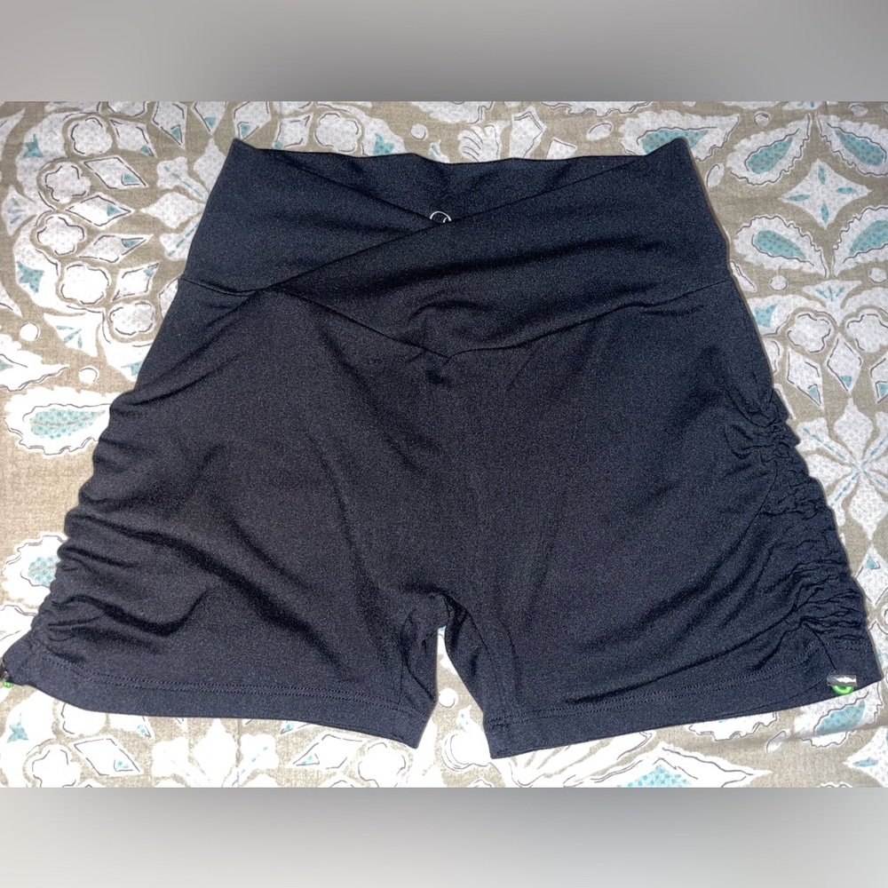 Bombshell Sportswear Contour Toggle Shorts in Black